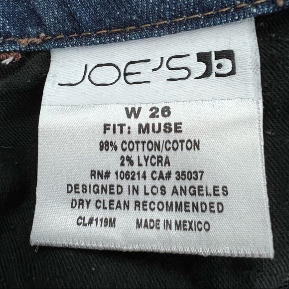 Joe’s Jeans Fit: Muse  size 26 designed in Los Angeles - Picture 3 of 11
